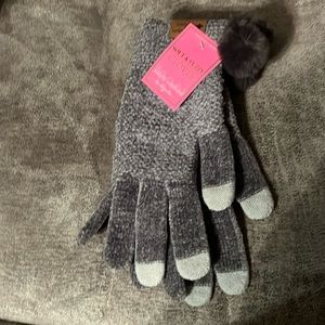 COPY - Simply Southern Soft & Fuzzy Gloves Gray New with Tags